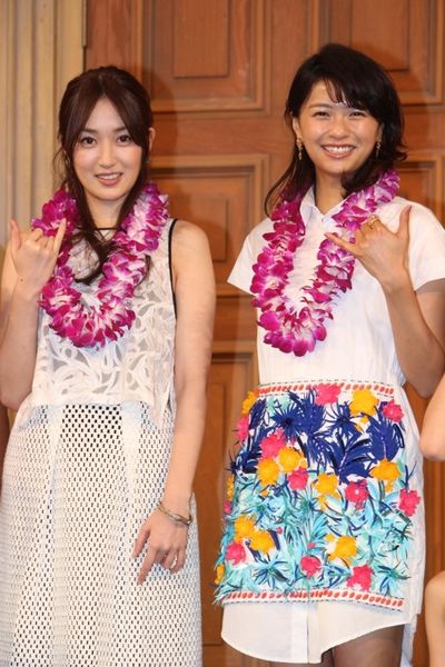 お台場でのイベントに登壇した榮倉奈々と高梨臨