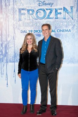 監督を務めたクリス・バックとジェニファー・リー