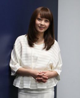 ひさびさに着た制服はなんかコスプレみたいだったと笑いながら語ってくれた橋本甜歌