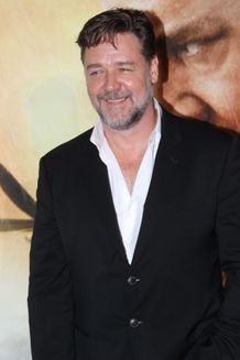 緊急来日したラッセル・クロウ