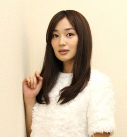 注目の若手女優・高梨臨が明かす、堂珍嘉邦の素顔とは？