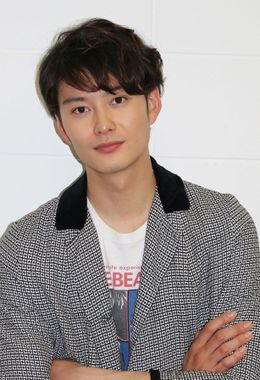 由紀夫役について「無理を言って手を挙げさせてもらった」と語った岡田。作品への思いは特別！