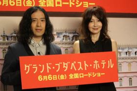『グランド・ブダペスト・ホテル』のCMの収録を行ったYOUとピースの又吉直樹