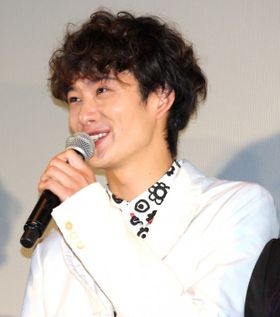 『オー！ファーザー』の初日舞台挨拶でド緊張！