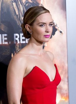 乱暴な運転でトムを殺しかけてしまったエミリー