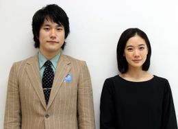『春を背負って』の松山ケンイチと蒼井優にインタビュー