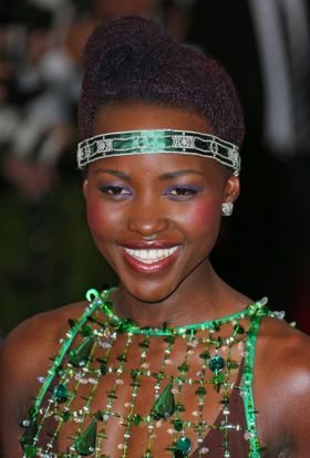 レッドカーペットでの経験を｢戦場のようだ｣と語ったルピタ・ニョンゴ