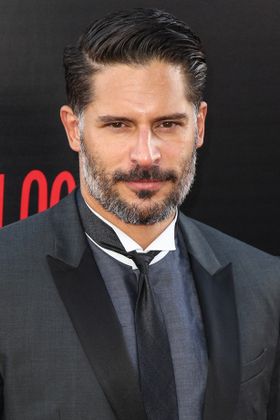 ホットな独身男ジョー・マンガニエロに彼女ができた!?