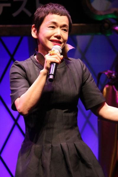 大竹しのぶが『マレフィセント』の主題歌を生ライブで初披露