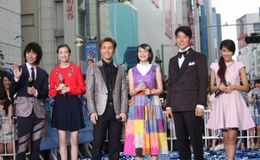 イベントに出席した映画「ホットロード」のキャスト陣(写真左から落合モトキ、太田莉菜、登坂広臣、能年玲奈、鈴木亮平、竹富聖花)