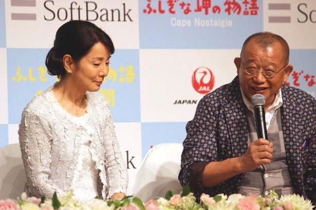 鶴瓶、吉永小百合に手を握られて感激！