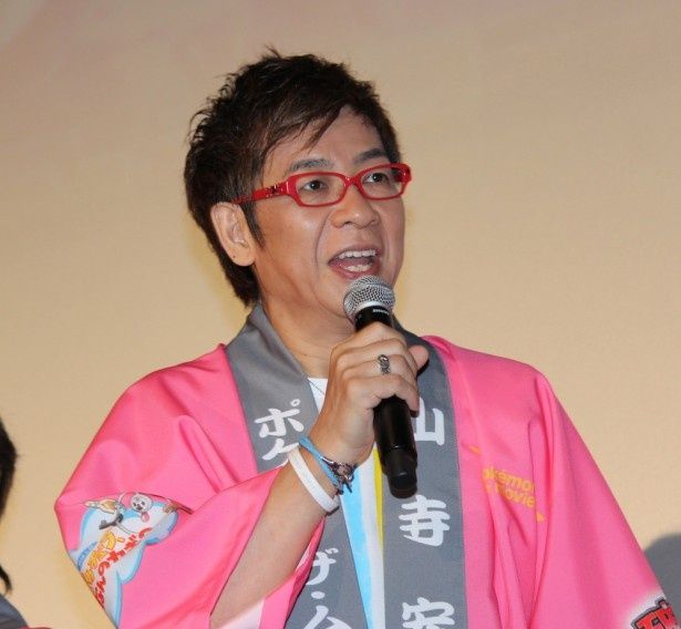 忍者盗賊ライオットの声を務める山寺宏一