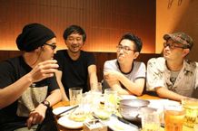 映画談議はまだまだ終わらない！参加してくれたのは、(左から)相馬学さん、高橋諭治さん、相田冬二さん、村山章さん
