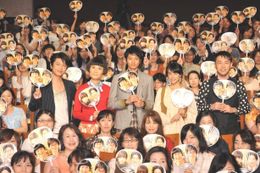 舞台あいさつに登場した面々