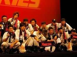 『ROOKIES 卒業』の佐藤隆太、市原隼人、平川雄一朗監督らが勢揃い