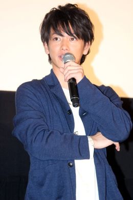 福山雅治からのメッセージに感激する佐藤健