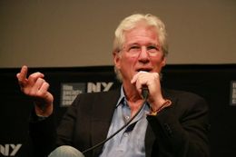 ホームレスのジョージを演じたリチャード