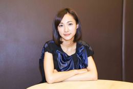 映画「小川町セレナーデ」で小夜子役を演じる藤本泉。サンテレビにて'15年1月に放送されるスペシャルドラマ「神戸在住」では主人公・桂役で出演する