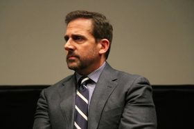 たくさんの参考資料からジョン・E・デュポンをリサーチしたスティーヴ・カレル