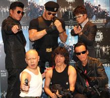 哀川翔と小沢仁志が『エクスペンダブルズ3』の試写会に乱入！