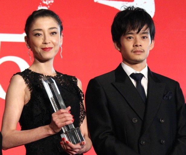 宮沢りえのラブホテルでの行動を池松壮亮が暴露した
