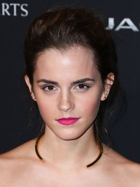 栄誉ある賞を亡きペットのハムスターに捧げたエマ