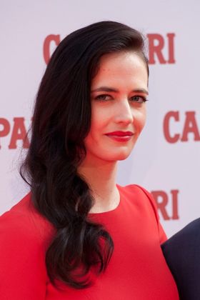 カンパリカレンダーでセクシーな姿を見せたエヴァ・グリーン