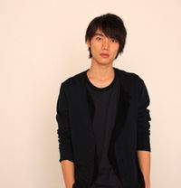 【大型配送タイプ】福士蒼汰・山崎紘菜・神木隆之介さん掲載ページ（ポスターサイズ） 284956?w=200