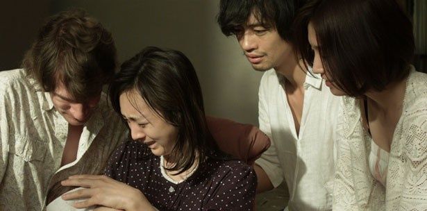 監督の杉野希妃も出演。千紘(斎藤工)の妹役に扮している