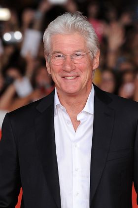 リチャード・ギア、多額の財産分与を求められる！