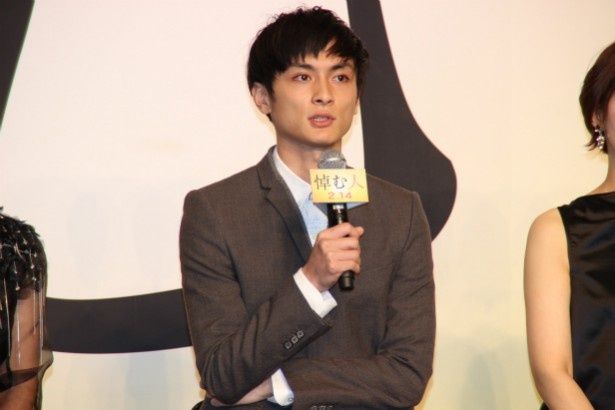 主人公・坂築静人役の高良健吾
