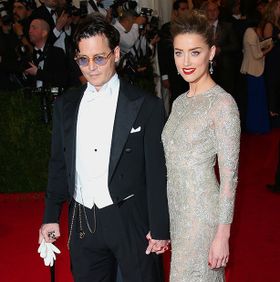 ジョニデとアンバー・ハードの結婚は保留に？