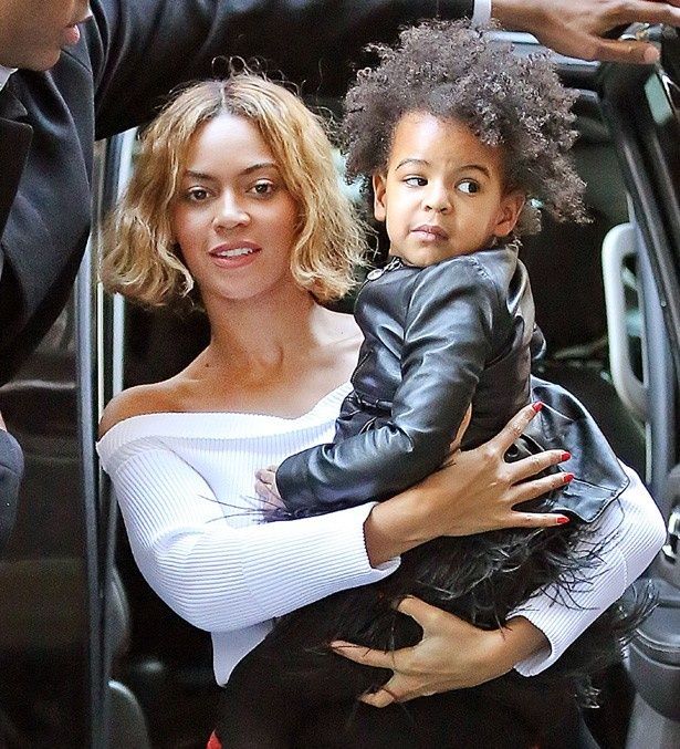 【写真を見る】ビヨンセとジェイ・Z夫妻の子どもブルー・アイビーは2歳！