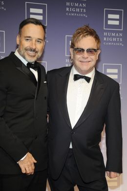 正式な結婚が認められたエルトン・ジョンとパートナーのデヴィッド・ファーニッシュ