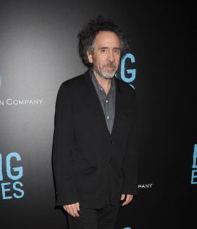 ヘレナとの破局が伝えられたバートン監督。すでに他の女性とラブラブ？