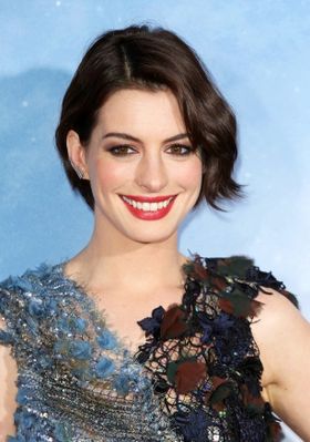 今年のアカデミー賞授賞式の司会を務めるニール・パトリック・ハリスにアドバイスしたアン・ハサウェイ