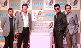 「龍が如く0 誓いの場所」に出演した中野英雄、竹内力、小沢仁志、鶴見辰吾