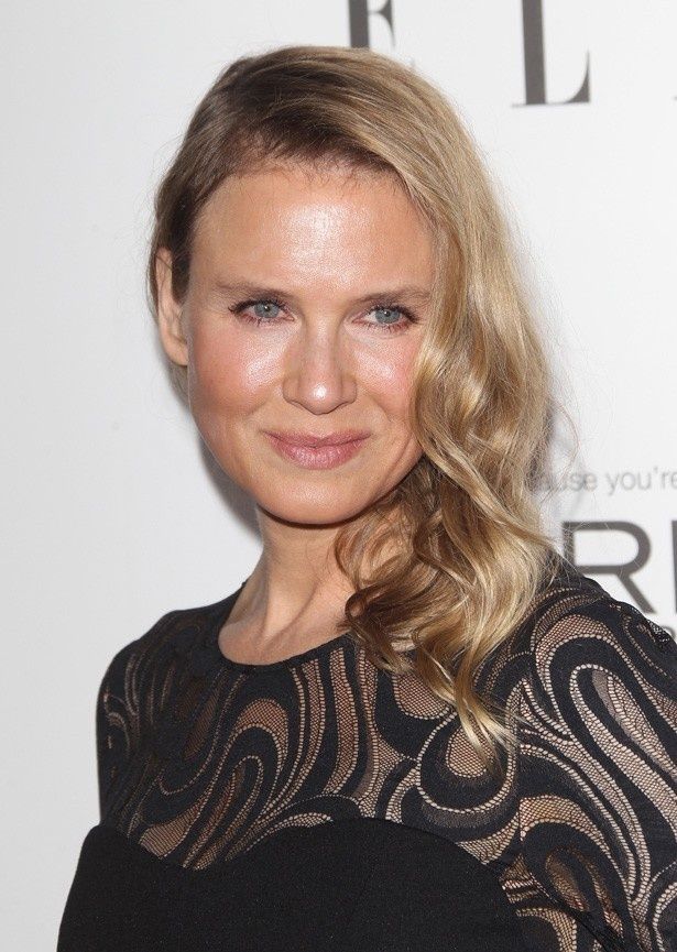 レニー・ゼルウィガーとの交際歴もあり