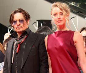 ジョニー・デップ、アンバー・ハードと登場！