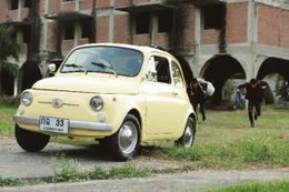 ルパンの愛車・FIAT500