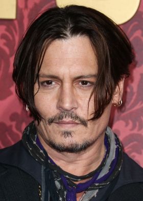 俳優の音楽活動にはムカツクと発言していたジョニデがバンド活動開始！