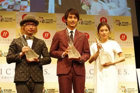 ニューウェーブアワードを受賞した増田セバスチャン、中村蒼、松岡茉優