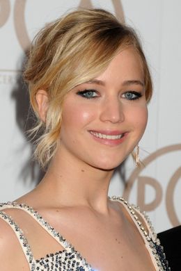 かねてからディオールの広告モデルを務めているジェニファー・ローレンス