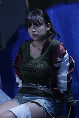 篠崎がヒロインを熱演した『東京闇虫パンドラ』