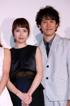 戸田恵梨香が大泉洋に大爆笑