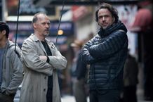 主演のマイケル・キートンと監督のアレハンドロ・G・イニャリトゥ