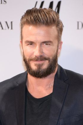 最近ふさふさのひげを剃ったというデビッド・ベッカム
