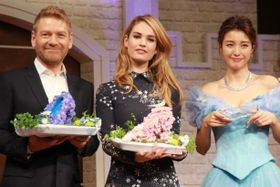 『シンデレラ』の会見に登壇したリリー・ジェームズ、ケネス・ブラナー監督、木下優樹菜