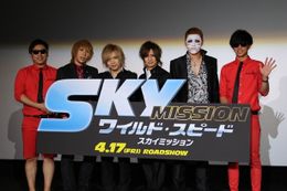 金爆のハリウッド吹替デビューのお祝いに駆けつけた8.6秒バズーカー