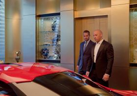 シリーズ史上最も高価なライカン・ハイパースポーツが登場！